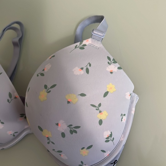 PINK - Picture 3 of 8